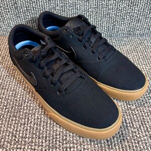 Nike SB Charge Canvas Black Gum Skate Shoes Men’s 7 CD6279-004 EUC